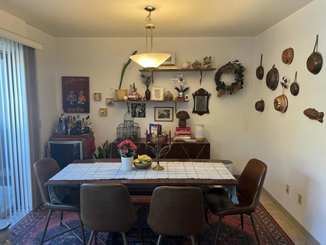 19115 Creekside Place, Salinas CA: https://media.crmls.org/mediaz/7f8ebba4-3c6f-4749-b843-b3b32fc9a46a.jpg