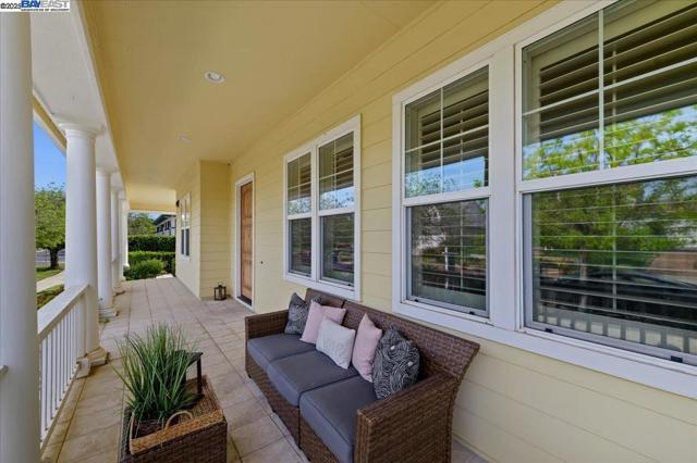 3043 Picholine Dr, Livermore CA: https://media.crmls.org/mediaz/7f8ec8db-574c-4c47-b544-88be4f8c0b05.jpg