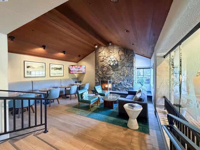 4478 Deer Ridge Rd, Danville CA: https://media.crmls.org/mediaz/7f8ef120-79d0-4031-a8ac-670c8bbc1a8a.jpg