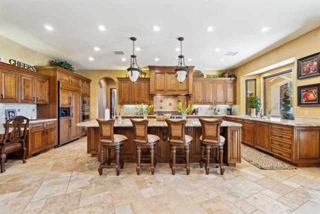 Image 40 of 99 For 4 Terra Vista Court