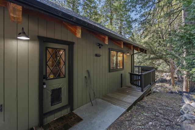24747 Fern Valley Road, Idyllwild CA: https://media.crmls.org/mediaz/7f90ce02-b701-4803-b15f-8b03d77a4f00.jpg