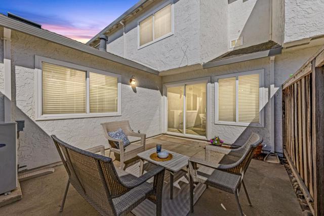 15072 Yosemite Way, Morgan Hill CA: https://media.crmls.org/mediaz/7f90cfdd-2846-40cb-941d-82481d264e14.jpg