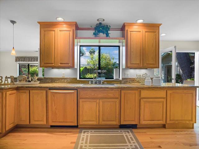 10623 Glenview Avenue, Cupertino CA: https://media.crmls.org/mediaz/7f913f57-a4ec-4c42-9e32-318725edf70c.jpg