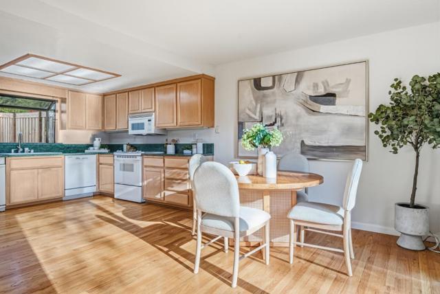 438 Sycamore Hill Drive, Danville CA: https://media.crmls.org/mediaz/7f91f515-9792-438f-9cfa-35c2e02e1e73.jpg