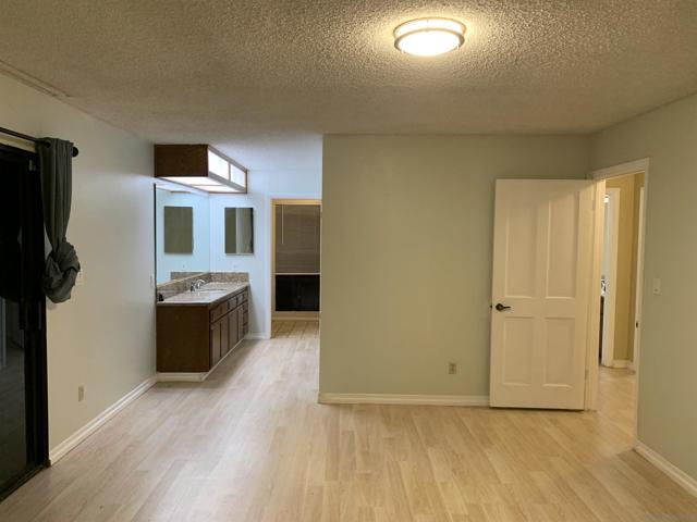 9109 Huntley Road, Fallbrook CA: https://media.crmls.org/mediaz/7f931244-613c-4557-b3c4-92f26963dfc8.jpg