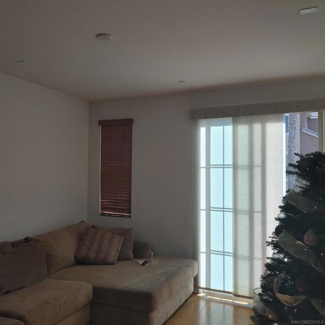 1875 CHAMPAGNE CT, Chula Vista CA: https://media.crmls.org/mediaz/7f93c257-2197-47d9-8a3b-b04448d77db1.jpg