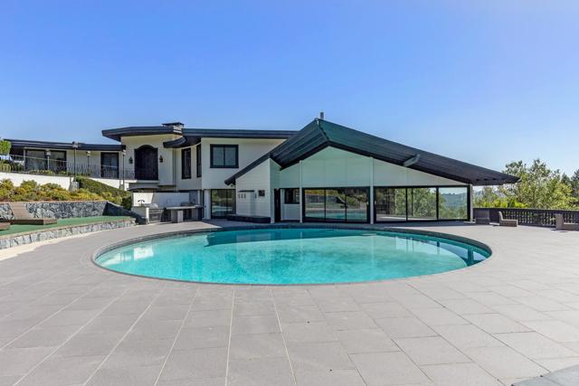 835 La Honda Road, Woodside CA: https://media.crmls.org/mediaz/7f93e118-b9e5-4e5a-b899-9b99aa704e69.jpg