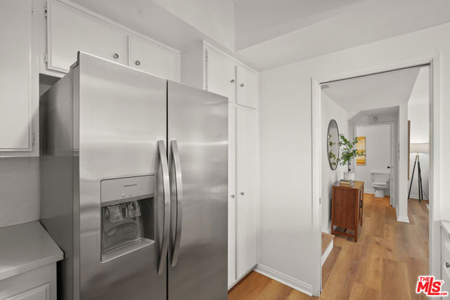 1655 Greenfield Avenue, Los Angeles CA: https://media.crmls.org/mediaz/7f94fb83-1c7b-4a54-8577-6682b4605540.jpg