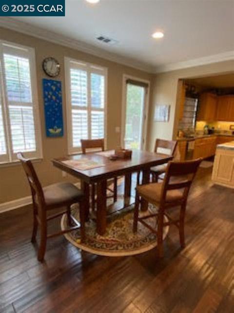 626 Karina Ct, San Ramon CA: https://media.crmls.org/mediaz/7f9590eb-8c40-4342-a484-bd02551b4b21.jpg