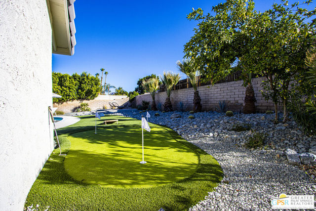 72827 Haystack Road, Palm Desert CA: https://media.crmls.org/mediaz/7f95c454-06b8-48c9-9370-8d38d1bd7850.jpg