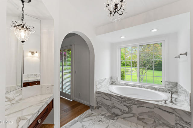 6861 Aviano Drive, Camarillo CA: https://media.crmls.org/mediaz/7f96b3af-f0ee-4619-8865-fbea510e2aa8.jpg