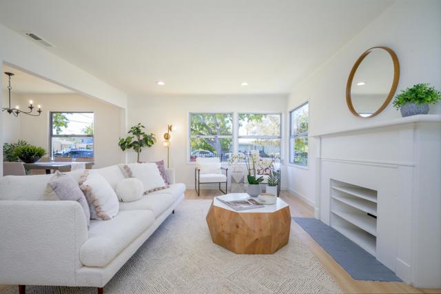 1064 15th Avenue, Redwood City CA: https://media.crmls.org/mediaz/7f9790d3-52fc-457c-975c-30a8628329d4.jpg