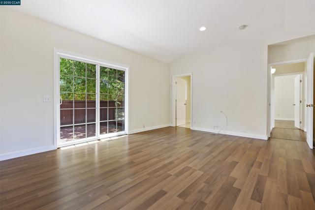 828 Bancroft Rd, Walnut Creek CA: https://media.crmls.org/mediaz/7f97e5ae-7fd3-4350-aeea-253d2fde47ef.jpg