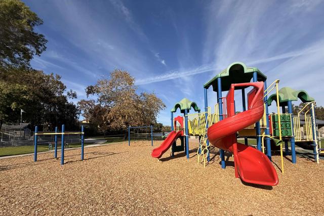 Detail Gallery Image 20 of 22 For 525 Calle Montecito #122,  Oceanside,  CA 92057 - 2 Beds | 1 Baths