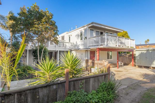 360 36th Avenue, Santa Cruz CA: https://media.crmls.org/mediaz/7f9882f1-21b6-4227-84ce-832f0122d85f.jpg