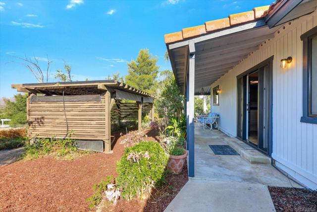 157 Los Banditos, Ramona, California 92065, 3 Bedrooms Bedrooms, ,2 BathroomsBathrooms,Single Family Residence,For Sale,Los Banditos,240023123SD