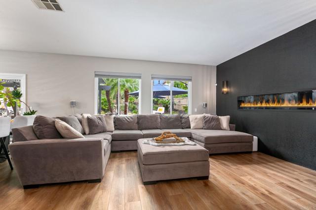 780 Camino Magnifico, San Marcos CA: https://media.crmls.org/mediaz/7f9b94df-540b-43e1-96d6-73753584e85a.jpg