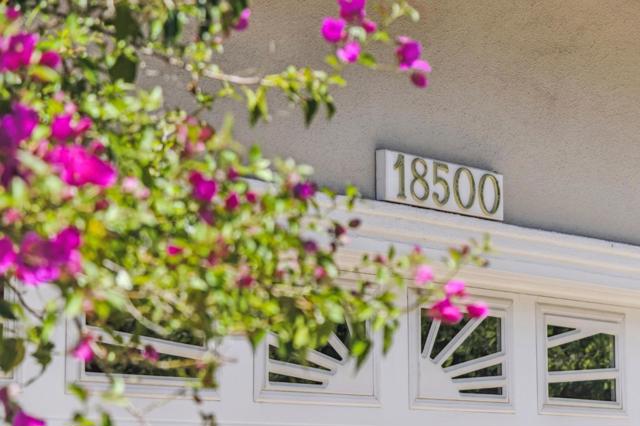 18500 Hillview Drive, Monte Sereno CA: https://media.crmls.org/mediaz/7f9bf995-1936-4e42-90bf-36bb21205b98.jpg