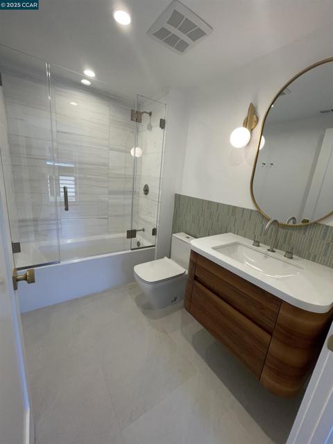 3742 Mt. Diablo Blvd #1B, Lafayette CA: https://media.crmls.org/mediaz/7f9c2699-2b97-4000-b3b6-feb760fe0f84.jpg