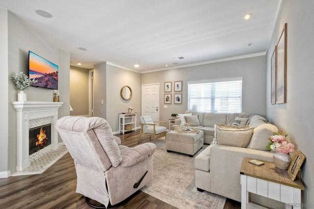 9960 Scripps Vista Way, San Diego CA: https://media.crmls.org/mediaz/7f9c39e2-5b80-4d33-b03a-0e179aa7638e.jpg