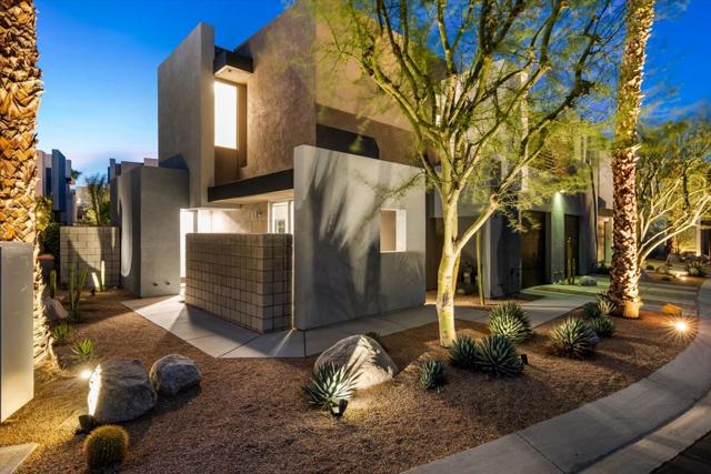252 Breeze Loop, Palm Springs CA: https://media.crmls.org/mediaz/7f9c46d6-1f53-465c-8eaa-3aa6297020df.jpg
