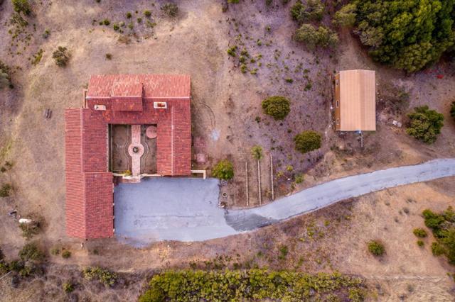 16420 Soda Springs Road, Los Gatos CA: https://media.crmls.org/mediaz/7f9ce384-f202-4753-b4b8-489fc3820484.jpg