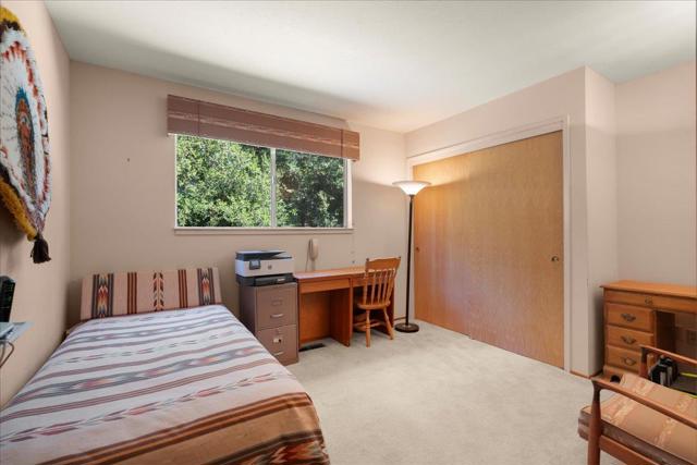18584 Favre Ridge Road, Los Gatos CA: https://media.crmls.org/mediaz/7f9d147b-5a5c-4656-b793-c8caac8f706a.jpg