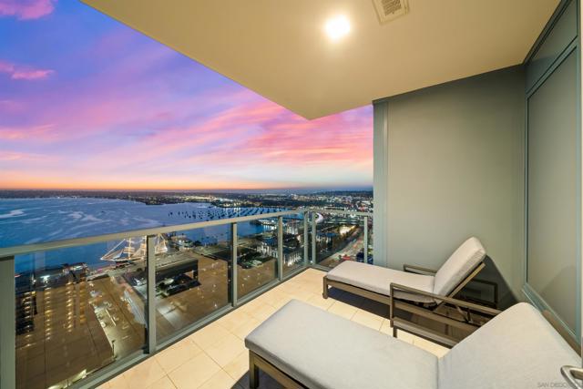 1388 Kettner Blvd, San Diego CA: https://media.crmls.org/mediaz/7f9dc5c3-bdfd-4f11-9e77-cc6cbb6a60c8.jpg