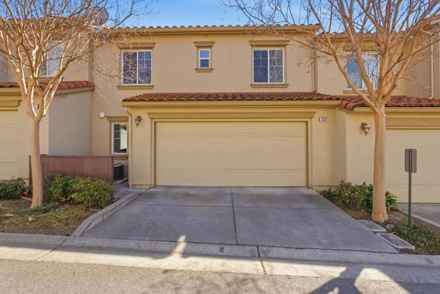 3537 Michelangelo Drive, San Jose CA: https://media.crmls.org/mediaz/7f9e57b5-0dec-4379-88a6-5f91a0e2fb94.jpg