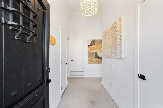 1055 E Louise Drive, Palm Springs, CA 92262