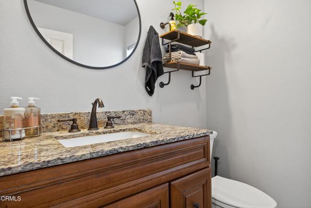 5004 Ladera Vista Drive, Camarillo CA: https://media.crmls.org/mediaz/7fa13499-2033-43a1-9c19-6e1dbfbef120.jpg