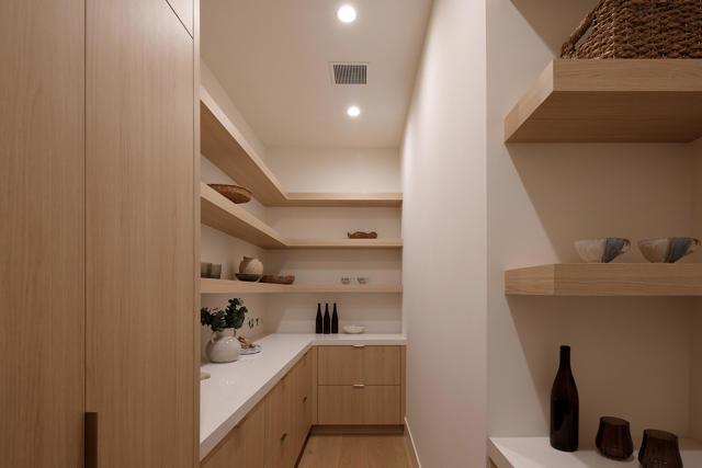 Image 20 of 50 For 3 Sanctuary Way