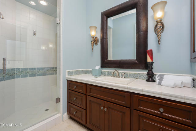 2462 Lost Canyons Drive, Simi Valley CA: https://media.crmls.org/mediaz/7fa19ed3-2e2e-4065-b74a-3528fdaa0d56.jpg