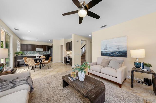 6789 Camino De Amigos, Carlsbad CA: https://media.crmls.org/mediaz/7fa26641-ba91-4ac4-af3f-e185627f8cc2.jpg