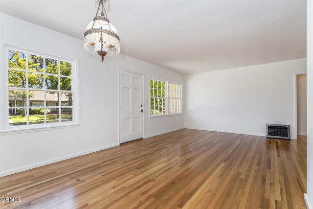 Detail Gallery Image 15 of 63 For 1445 Ontario Ave, Pasadena,  CA 91103 - 3 Beds | 2 Baths