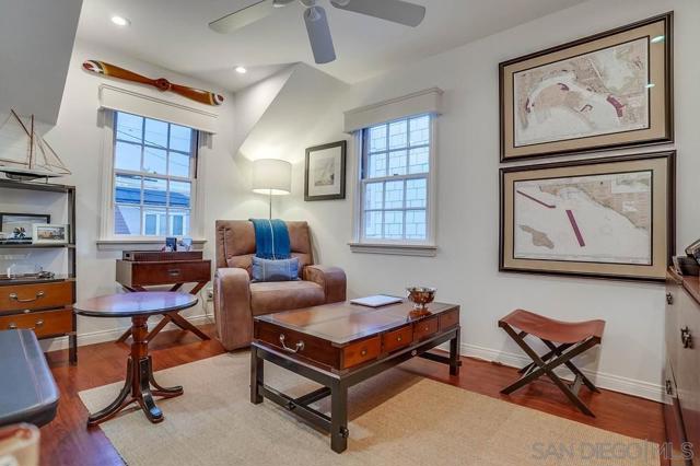 75 Corinthian Walk, Long Beach CA: https://media.crmls.org/mediaz/7fa46248-f70e-4d76-b60e-5e520d859a1c.jpg