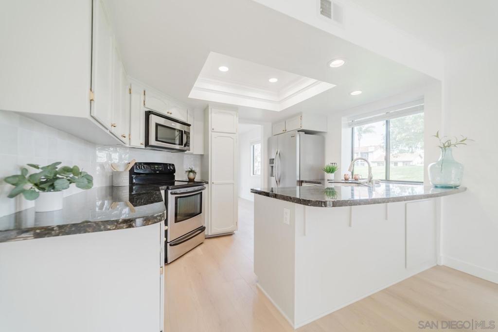 6859 Pear Tree - photo 4
