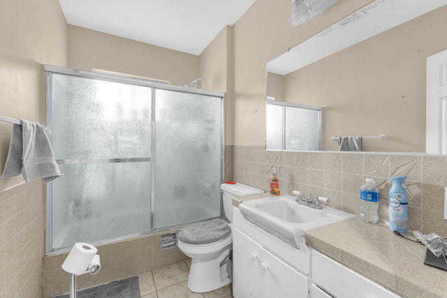 28300 Desert Charm Road, Desert Hot Springs CA: https://media.crmls.org/mediaz/7fa5d045-351c-4e6d-b495-91e44646b37a.jpg