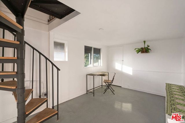 3130 Isabel, Los Angeles CA: https://media.crmls.org/mediaz/7fa7cc91-600c-40b6-8e0c-0218c18a2441.jpg