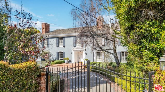 12911 MARLBORO Street, Los Angeles CA: https://media.crmls.org/mediaz/7fa94f95-11a0-4851-b7df-d8f7bf68cfa1.jpg