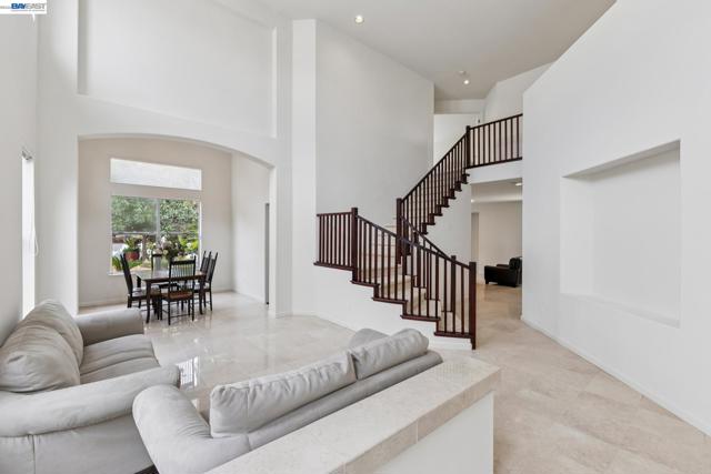 Image 2 of 51 For 25318 Buckeye Dr