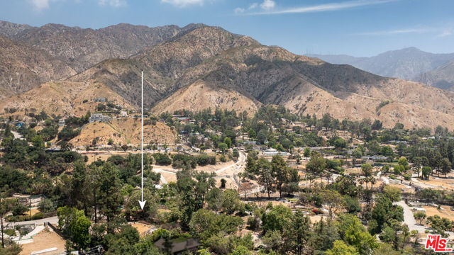 1414 E Palm Street, Altadena CA: https://media.crmls.org/mediaz/7fa9b109-043a-4685-98bd-179cadfc75f8.jpg
