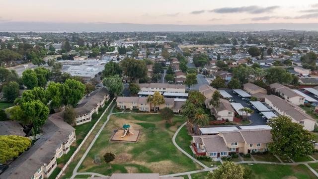 36923 Bolina Terrace, Fremont CA: https://media.crmls.org/mediaz/7fab18c4-2d6e-4fb2-a994-5f1867c9de3c.jpg