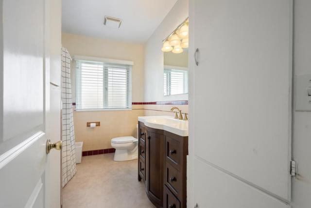 100 W 38th Avenue, San Mateo CA: https://media.crmls.org/mediaz/7fab1b60-2e25-4392-b6ae-e98a3b1cd4a0.jpg