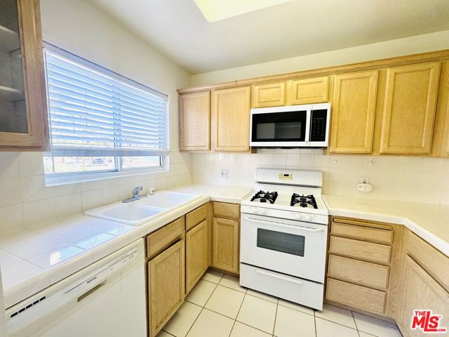 757 Ocean Avenue, 105 photo 18