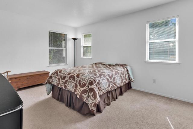 310 Mustang Court, King City CA: https://media.crmls.org/mediaz/7fabe8dd-abfd-48b9-9b01-b450e5e74434.jpg