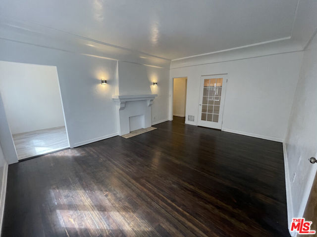 4264 Leimert Boulevard, Los Angeles CA: https://media.crmls.org/mediaz/7fac5103-78d3-4081-a12e-c849fd2e990f.jpg