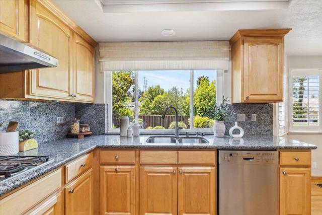 5950 Crossmont Circle, San Jose CA: https://media.crmls.org/mediaz/7fad03fb-94b5-4fc4-a588-9ad1a39dc224.jpg