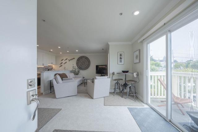 585 Laine Street, Monterey CA: https://media.crmls.org/mediaz/7fadce11-2c5f-414f-afd1-5d62e104110d.jpg