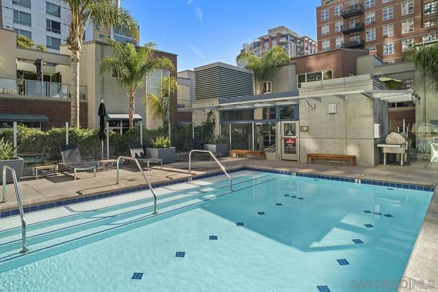 840 Island, San Diego, California 92101, 2 Bedrooms Bedrooms, ,2 BathroomsBathrooms,Townhouse,For Sale,Island,240028970SD